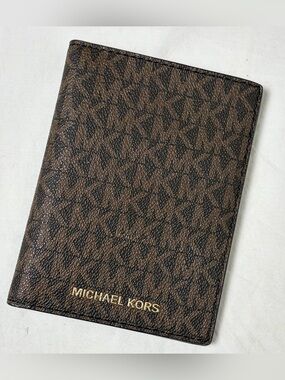 MICHAEL KORS Brown Logo-Print Passport/Card Holder